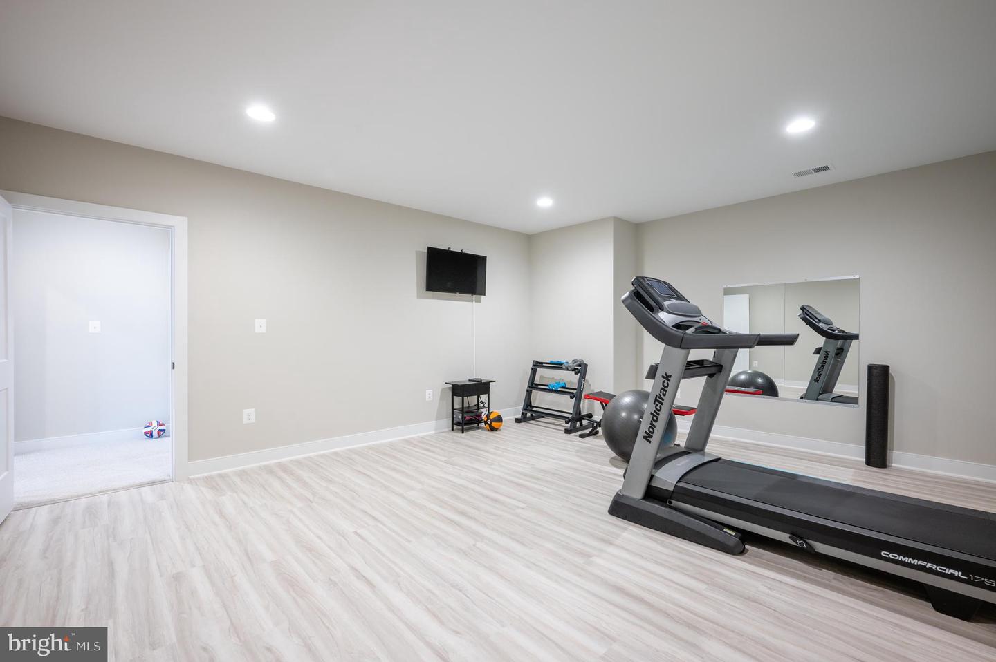 6515 BLUEBILL LN, ALEXANDRIA, Virginia 22307, 6 Bedrooms Bedrooms, ,5 BathroomsBathrooms,Residential,For sale,6515 BLUEBILL LN,VAFX2236398 MLS # VAFX2236398