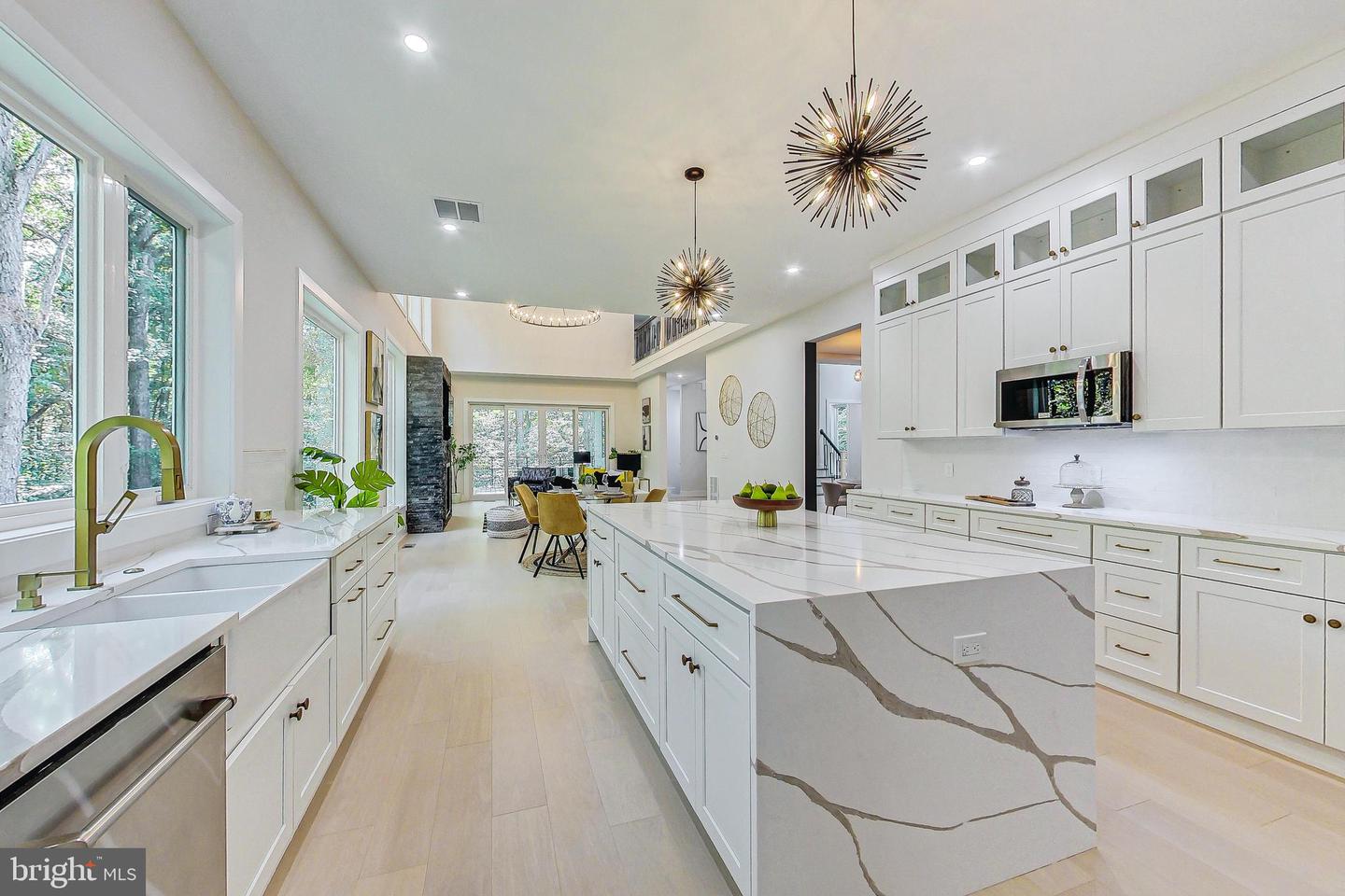 6634 DAVIS FORD RD, MANASSAS, Virginia 20111, 6 Bedrooms Bedrooms, ,6 BathroomsBathrooms,Residential,For sale,6634 DAVIS FORD RD,VAPW2093368 MLS # VAPW2093368