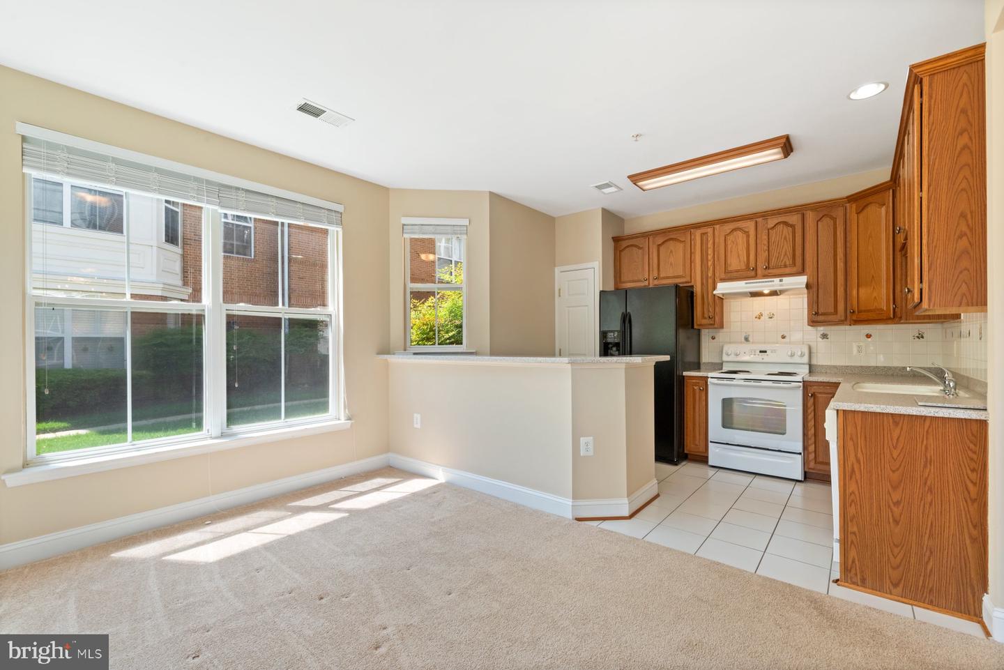 8600 LIBERTY TRL #102, MANASSAS, Virginia 20110, 1 Bedroom Bedrooms, 5 Rooms Rooms,1 BathroomBathrooms,Residential,For sale,8600 LIBERTY TRL #102,VAMN2008244 MLS # VAMN2008244