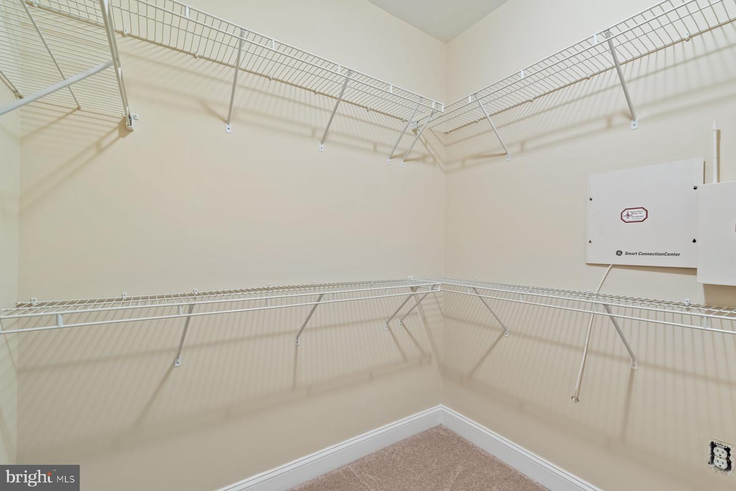 8600 LIBERTY TRL #102, MANASSAS, Virginia 20110, 1 Bedroom Bedrooms, 5 Rooms Rooms,1 BathroomBathrooms,Residential,For sale,8600 LIBERTY TRL #102,VAMN2008244 MLS # VAMN2008244