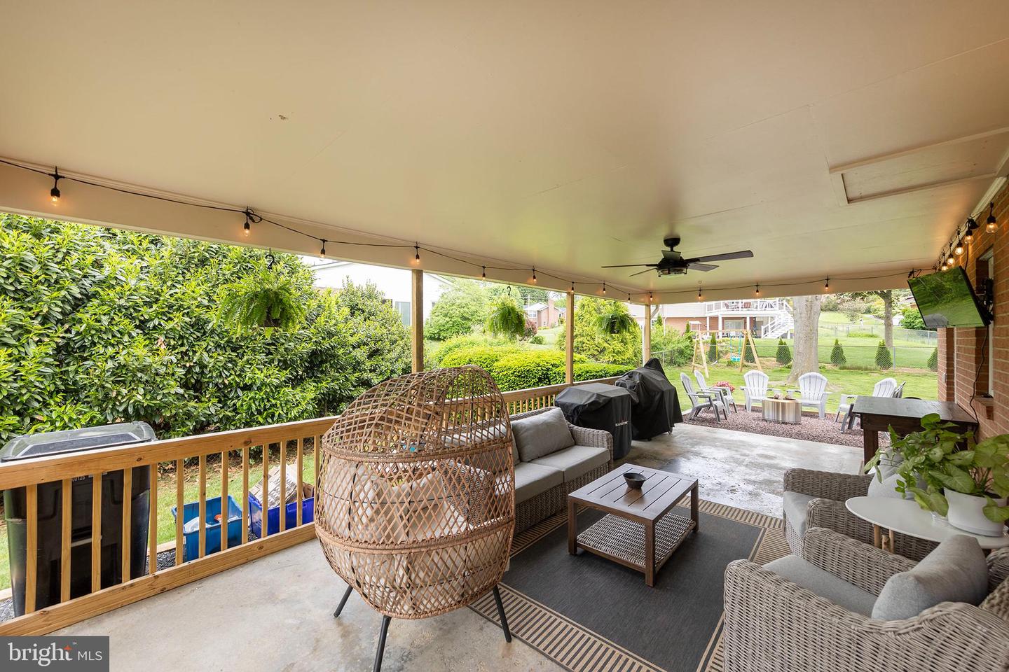 350 LANNY DR, WINCHESTER, Virginia 22601, 3 Bedrooms Bedrooms, ,2 BathroomsBathrooms,Residential,For sale,350 LANNY DR,VAWI2007632 MLS # VAWI2007632