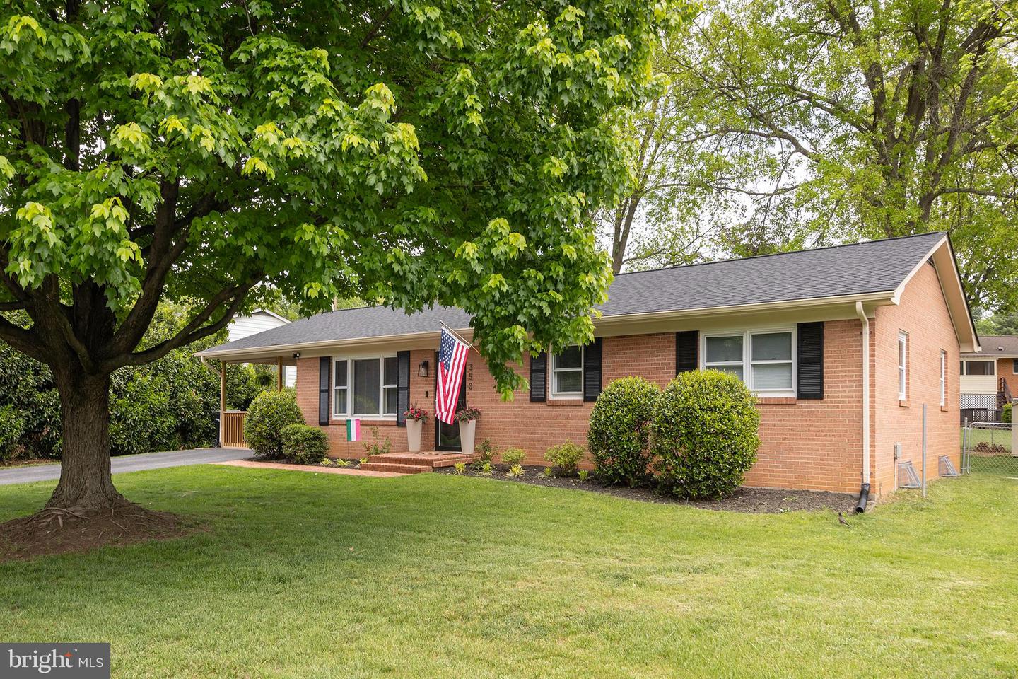 350 LANNY DR, WINCHESTER, Virginia 22601, 3 Bedrooms Bedrooms, ,2 BathroomsBathrooms,Residential,For sale,350 LANNY DR,VAWI2007632 MLS # VAWI2007632
