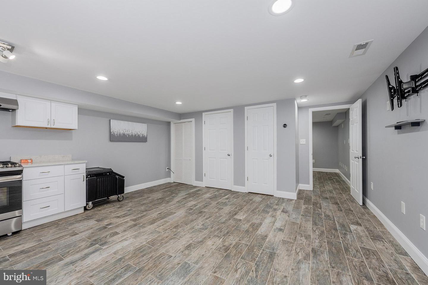 5131 CHILLUM PL NE, WASHINGTON, District Of Columbia 20011, 4 Bedrooms Bedrooms, ,3 BathroomsBathrooms,Residential,For sale,5131 CHILLUM PL NE,DCDC2199414 MLS # DCDC2199414