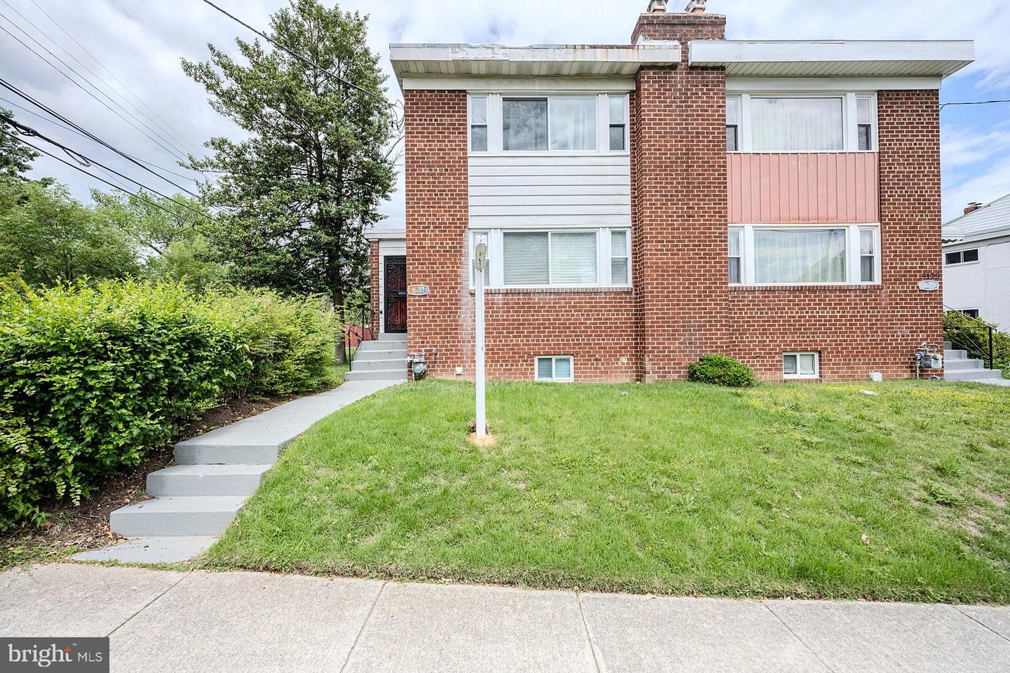 5131 CHILLUM PL NE, WASHINGTON, District Of Columbia 20011, 4 Bedrooms Bedrooms, ,3 BathroomsBathrooms,Residential,For sale,5131 CHILLUM PL NE,DCDC2199414 MLS # DCDC2199414