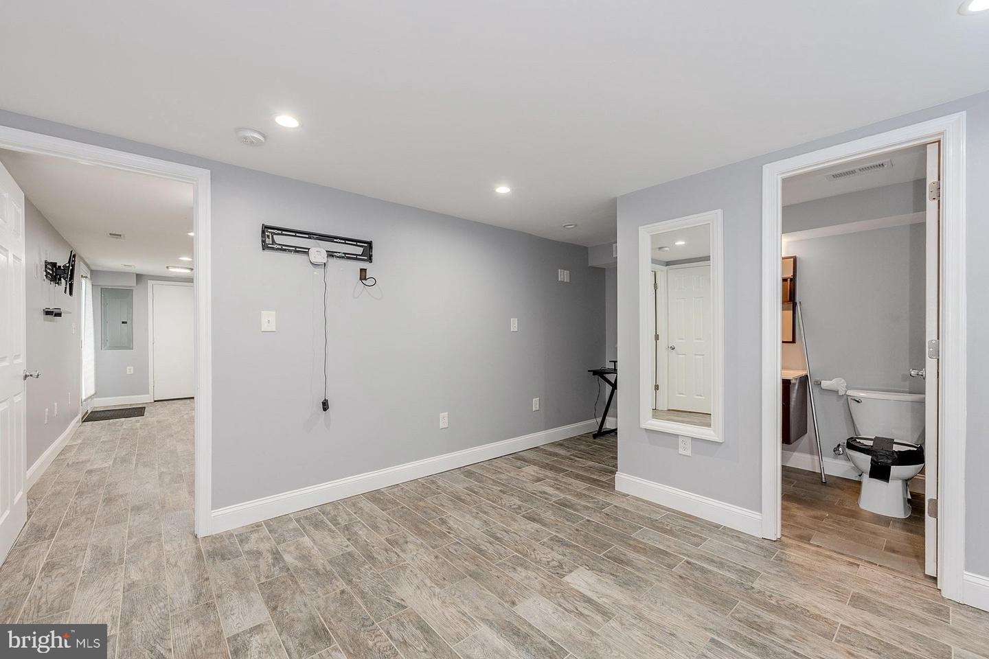 5131 CHILLUM PL NE, WASHINGTON, District Of Columbia 20011, 4 Bedrooms Bedrooms, ,3 BathroomsBathrooms,Residential,For sale,5131 CHILLUM PL NE,DCDC2199414 MLS # DCDC2199414