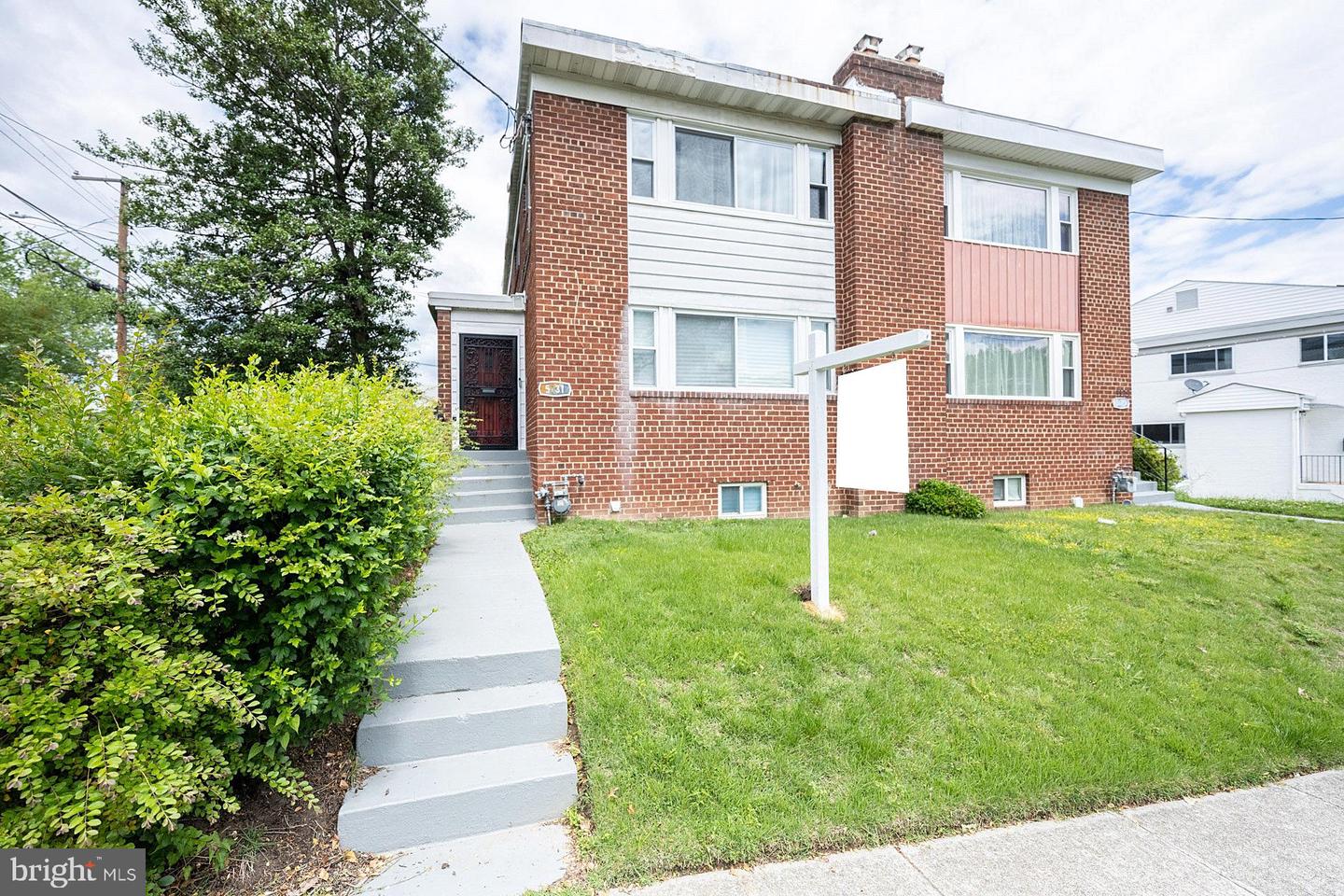 5131 CHILLUM PL NE, WASHINGTON, District Of Columbia 20011, 4 Bedrooms Bedrooms, ,3 BathroomsBathrooms,Residential,For sale,5131 CHILLUM PL NE,DCDC2199414 MLS # DCDC2199414