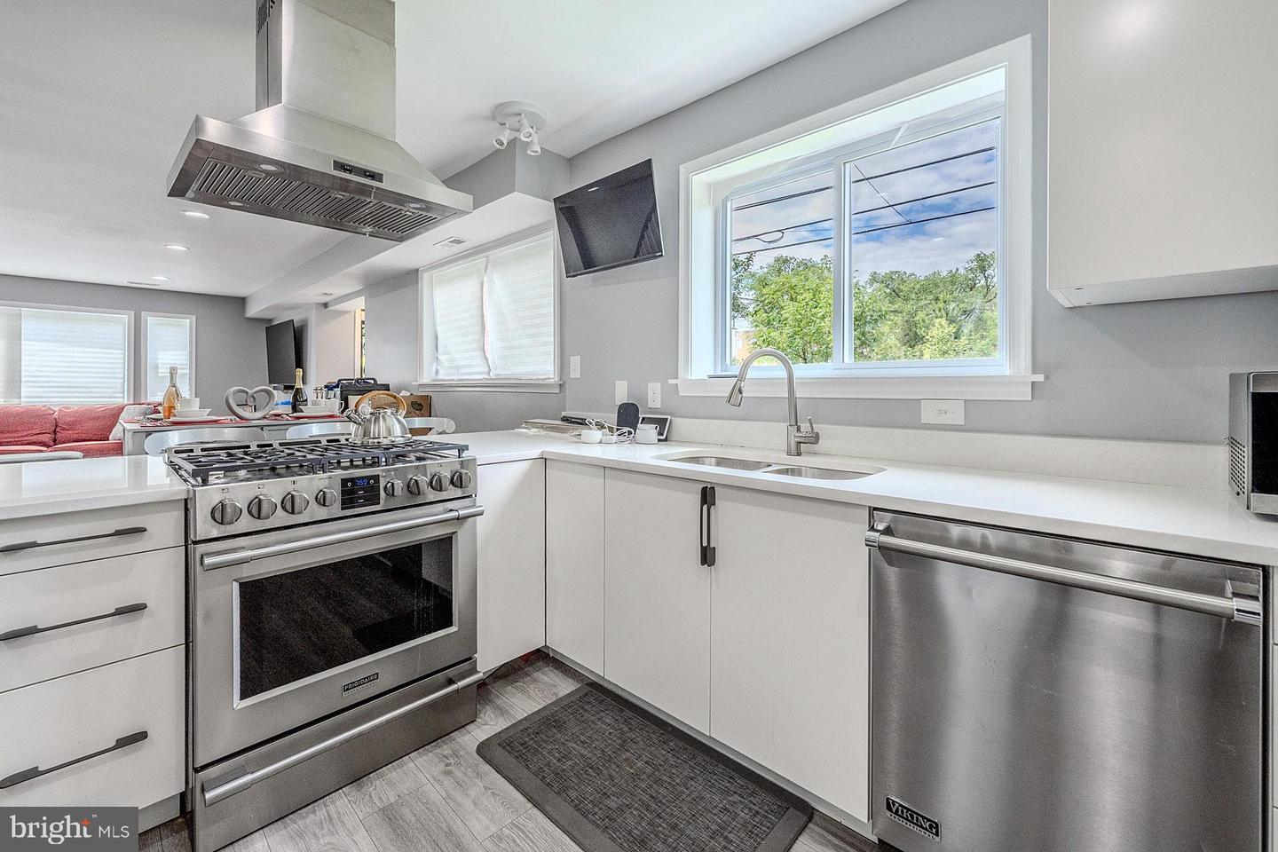 5131 CHILLUM PL NE, WASHINGTON, District Of Columbia 20011, 4 Bedrooms Bedrooms, ,3 BathroomsBathrooms,Residential,For sale,5131 CHILLUM PL NE,DCDC2199414 MLS # DCDC2199414