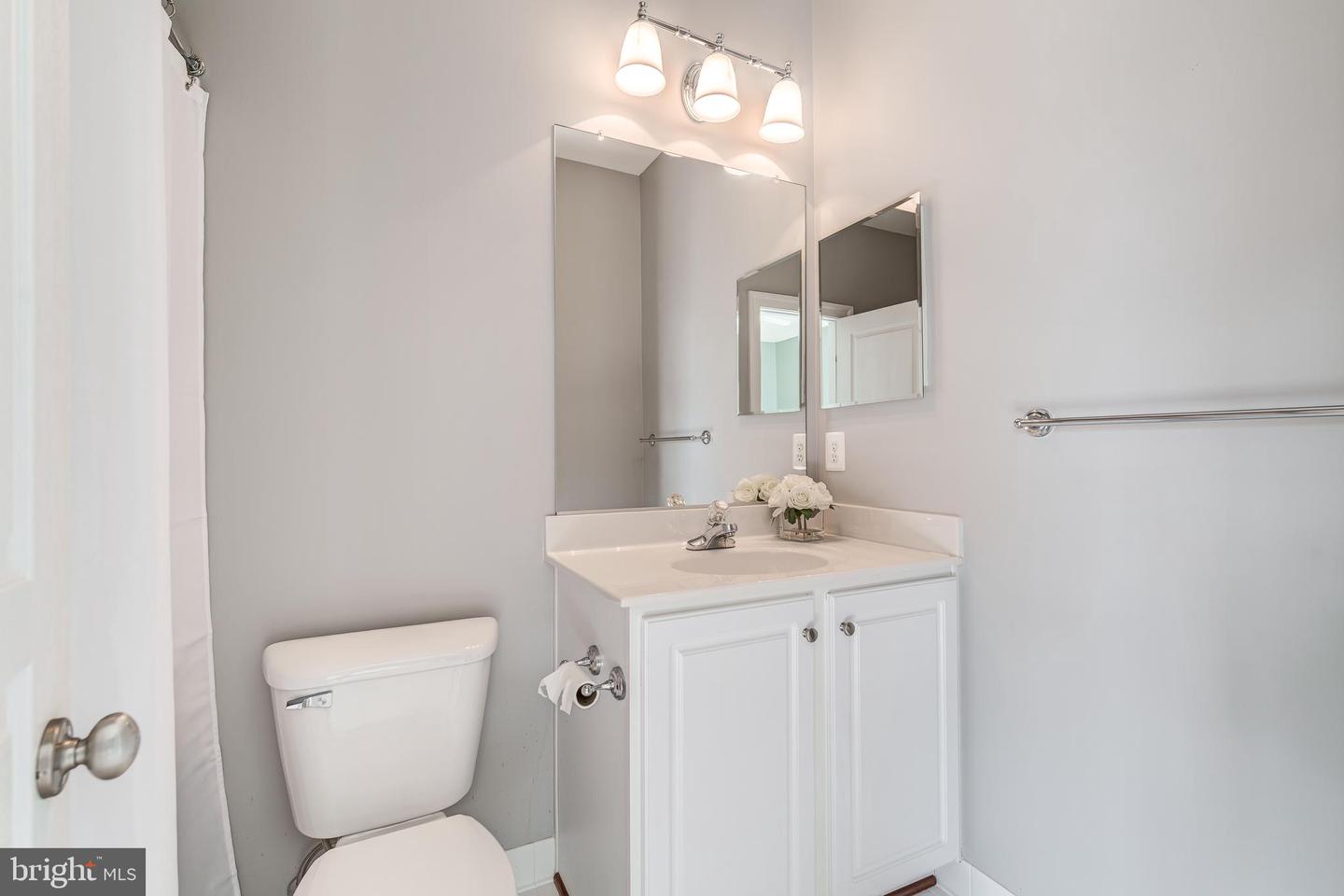 42667 TRAPPE ROCK CT, ASHBURN, Virginia 20148, 5 Bedrooms Bedrooms, ,4 BathroomsBathrooms,Residential,For sale,42667 TRAPPE ROCK CT,VALO2095784 MLS # VALO2095784