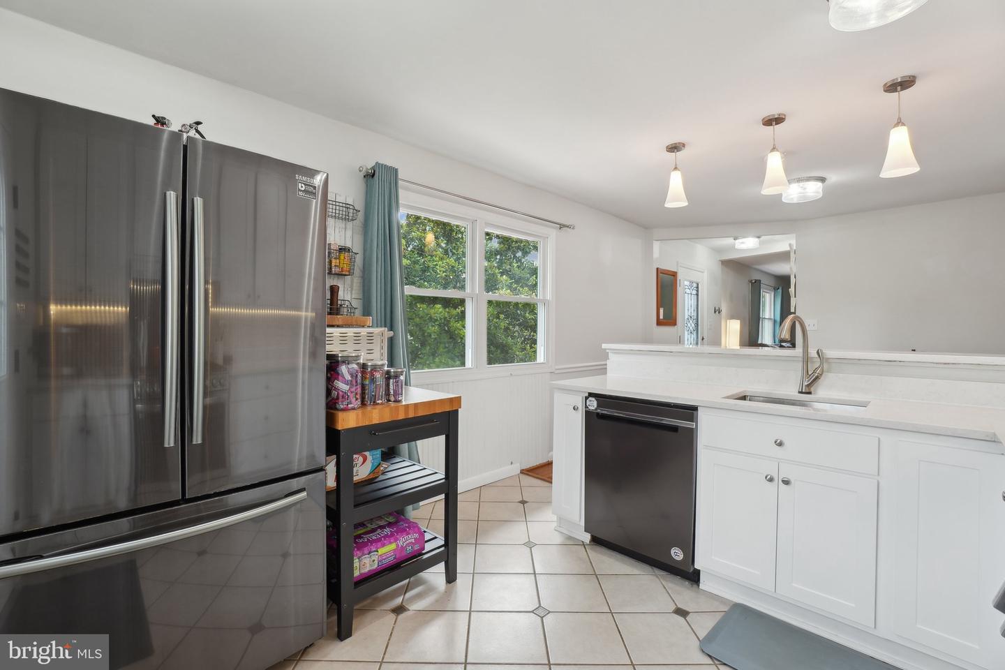 5728 SUNBURY DR, ALEXANDRIA, Virginia 22303, 4 Bedrooms Bedrooms, ,3 BathroomsBathrooms,Residential,For sale,5728 SUNBURY DR,VAFX2239334 MLS # VAFX2239334