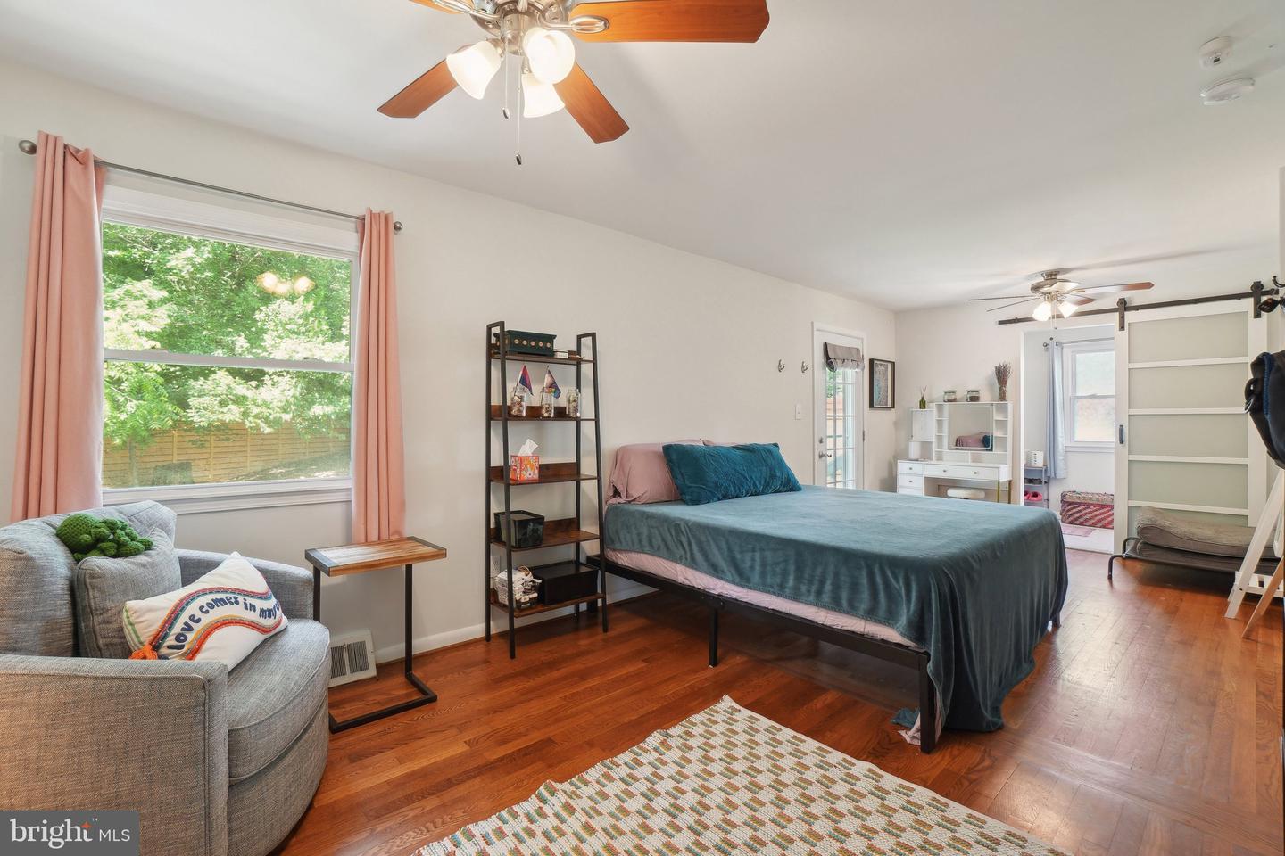 5728 SUNBURY DR, ALEXANDRIA, Virginia 22303, 4 Bedrooms Bedrooms, ,3 BathroomsBathrooms,Residential,For sale,5728 SUNBURY DR,VAFX2239334 MLS # VAFX2239334