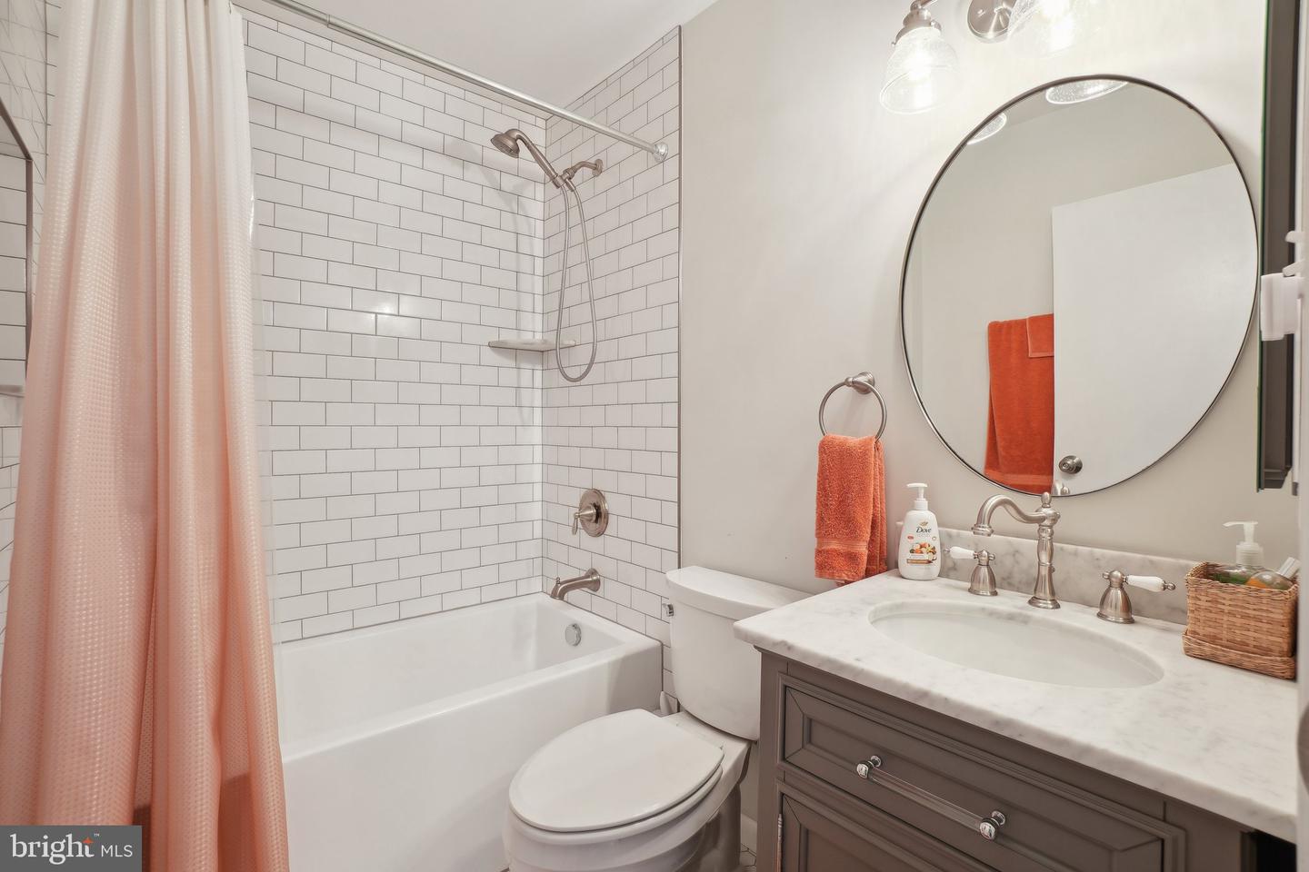 5728 SUNBURY DR, ALEXANDRIA, Virginia 22303, 4 Bedrooms Bedrooms, ,3 BathroomsBathrooms,Residential,For sale,5728 SUNBURY DR,VAFX2239334 MLS # VAFX2239334