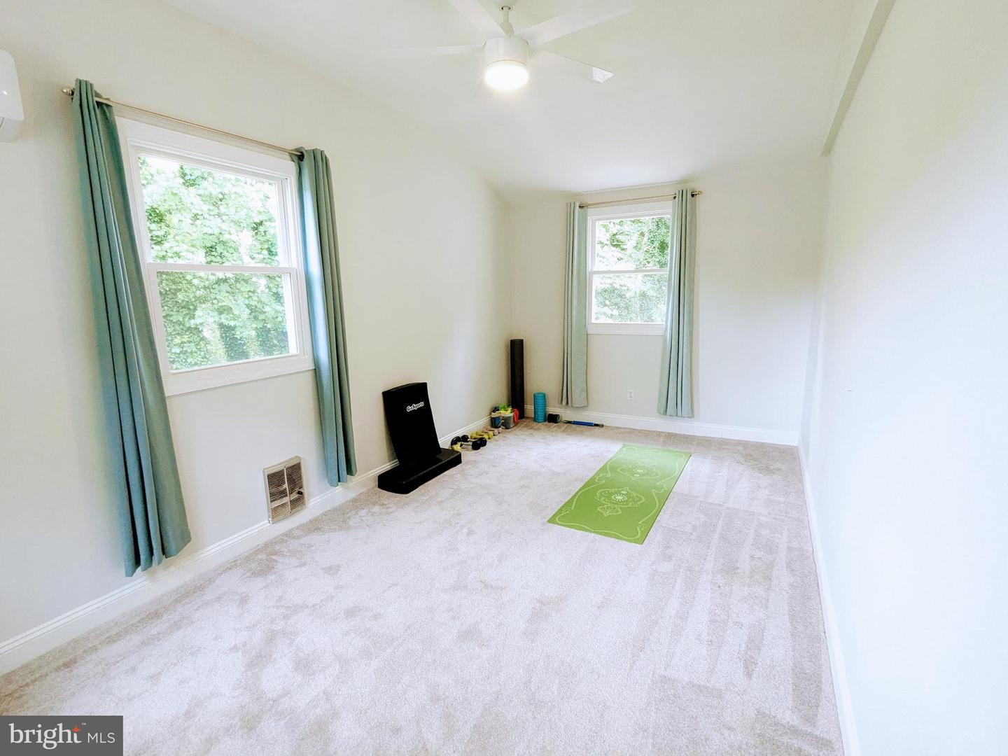 5728 SUNBURY DR, ALEXANDRIA, Virginia 22303, 4 Bedrooms Bedrooms, ,3 BathroomsBathrooms,Residential,For sale,5728 SUNBURY DR,VAFX2239334 MLS # VAFX2239334