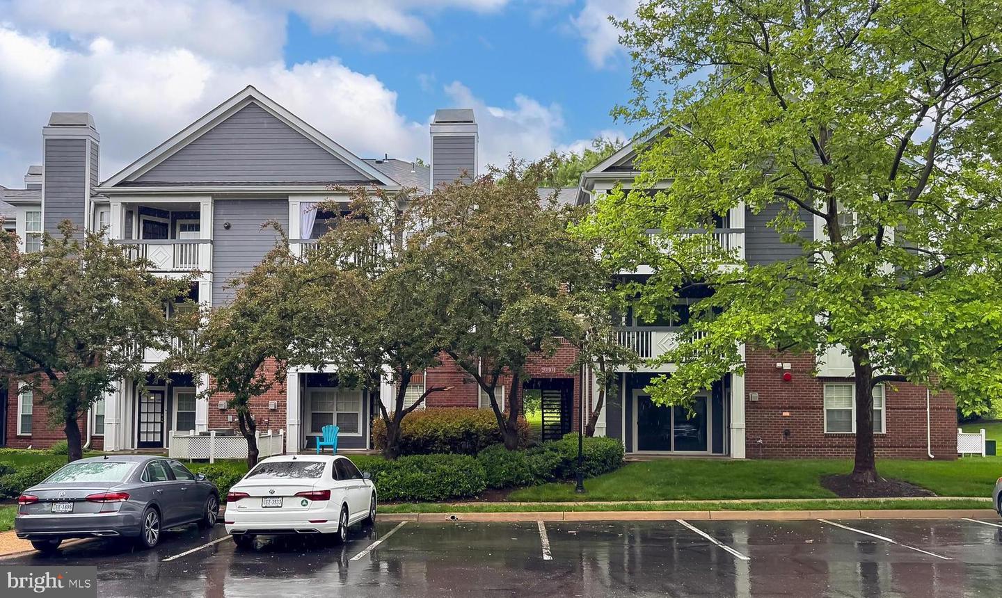 20301 BEECHWOOD TER #203, ASHBURN, Virginia 20147, 2 Bedrooms Bedrooms, ,1 BathroomBathrooms,Residential,For sale,20301 BEECHWOOD TER #203,VALO2095986 MLS # VALO2095986