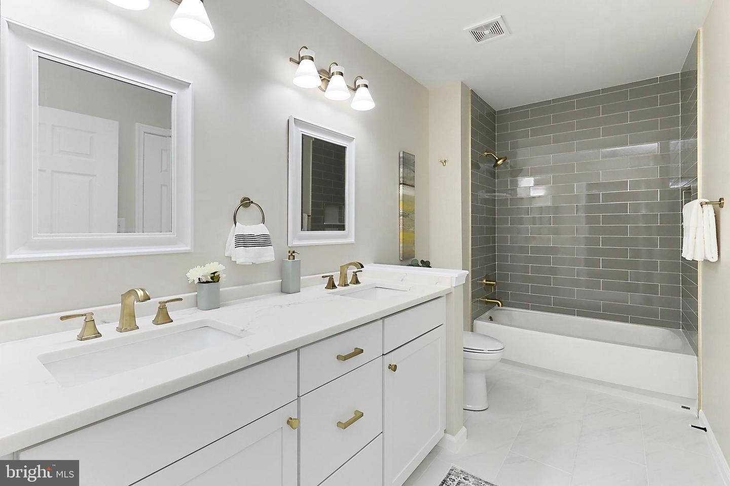 20301 BEECHWOOD TER #203, ASHBURN, Virginia 20147, 2 Bedrooms Bedrooms, ,1 BathroomBathrooms,Residential,For sale,20301 BEECHWOOD TER #203,VALO2095986 MLS # VALO2095986