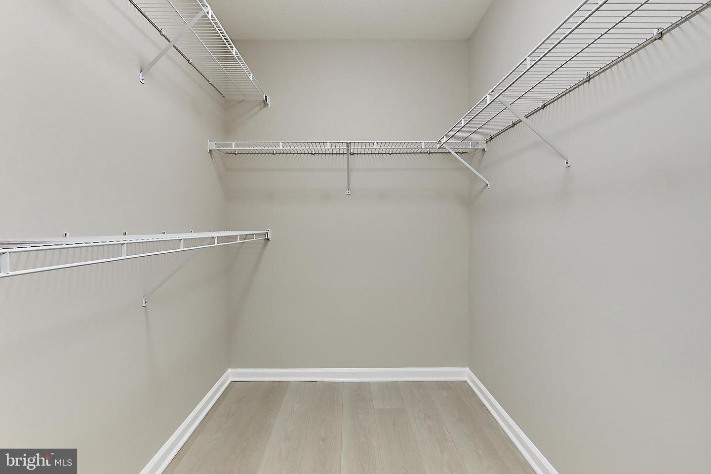 20301 BEECHWOOD TER #203, ASHBURN, Virginia 20147, 2 Bedrooms Bedrooms, ,1 BathroomBathrooms,Residential,For sale,20301 BEECHWOOD TER #203,VALO2095986 MLS # VALO2095986