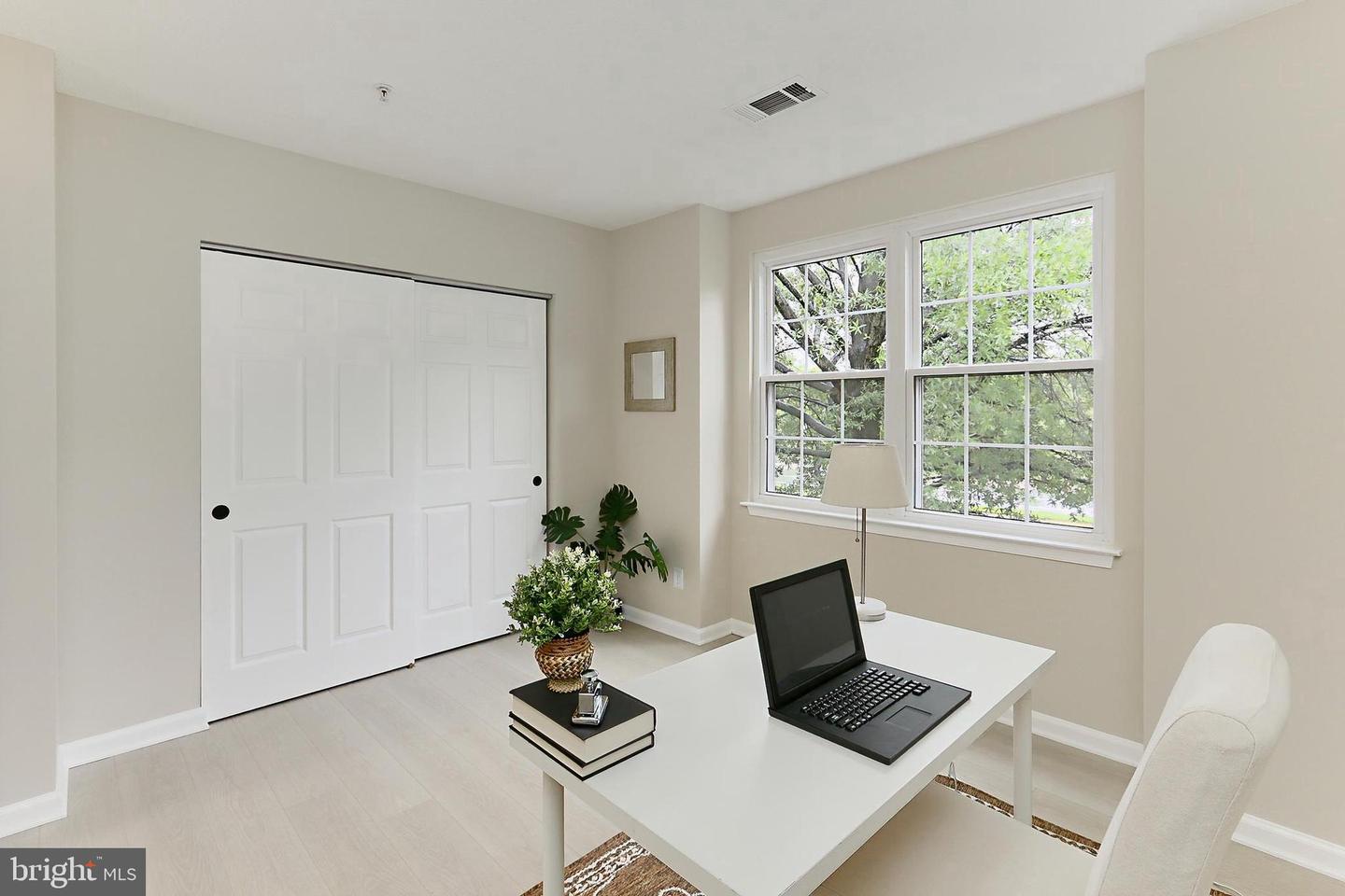 20301 BEECHWOOD TER #203, ASHBURN, Virginia 20147, 2 Bedrooms Bedrooms, ,1 BathroomBathrooms,Residential,For sale,20301 BEECHWOOD TER #203,VALO2095986 MLS # VALO2095986