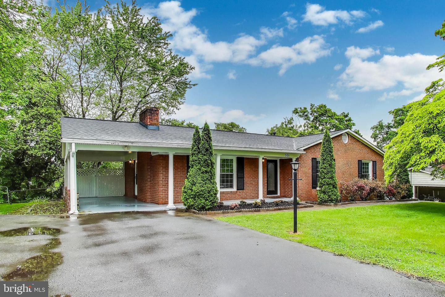 501 BARBERRY ST, CULPEPER, Virginia 22701, 4 Bedrooms Bedrooms, ,4 BathroomsBathrooms,Residential,For sale,501 BARBERRY ST,VACU2010582 MLS # VACU2010582