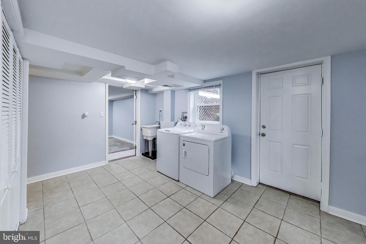 501 BARBERRY ST, CULPEPER, Virginia 22701, 4 Bedrooms Bedrooms, ,4 BathroomsBathrooms,Residential,For sale,501 BARBERRY ST,VACU2010582 MLS # VACU2010582