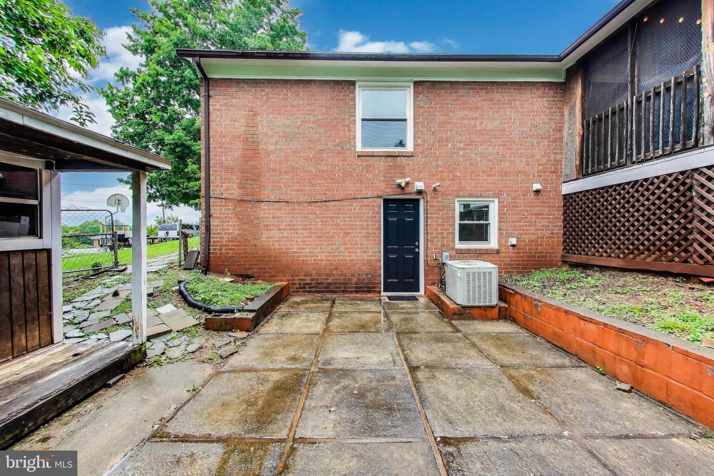 501 BARBERRY ST, CULPEPER, Virginia 22701, 4 Bedrooms Bedrooms, ,4 BathroomsBathrooms,Residential,For sale,501 BARBERRY ST,VACU2010582 MLS # VACU2010582
