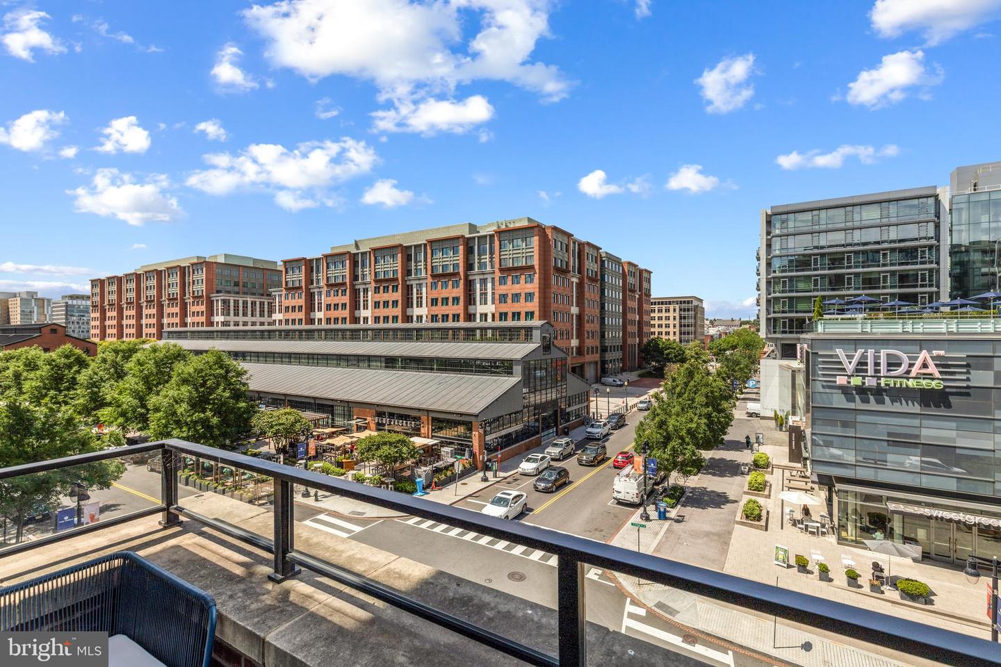 1300 4TH ST SE #404, WASHINGTON, District Of Columbia 20003, 2 Bedrooms Bedrooms, ,2 BathroomsBathrooms,Residential,For sale,1300 4TH ST SE #404,DCDC2200518 MLS # DCDC2200518