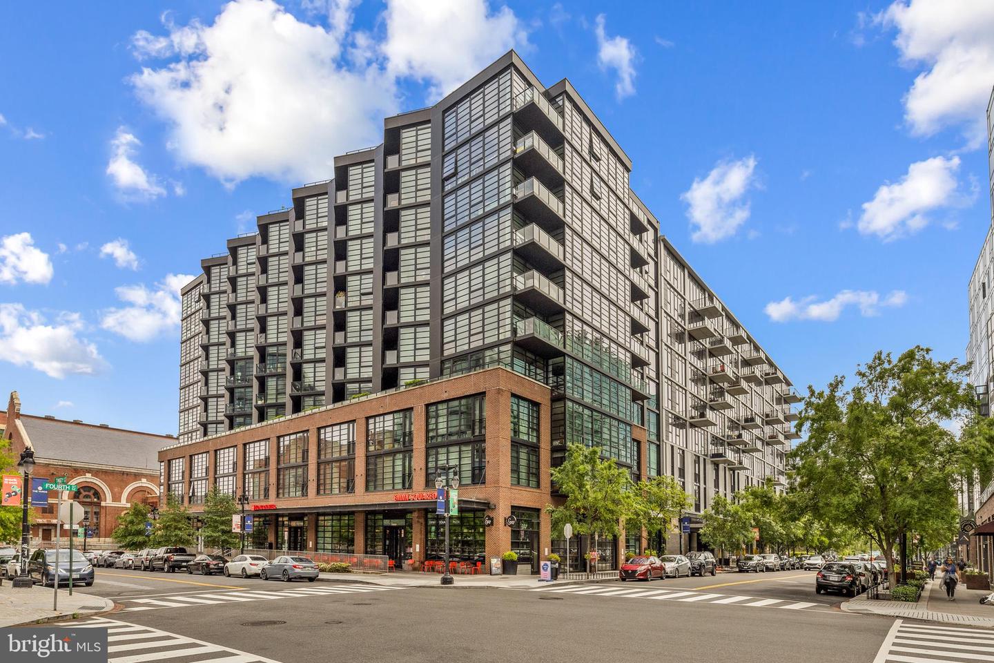 1300 4TH ST SE #404, WASHINGTON, District Of Columbia 20003, 2 Bedrooms Bedrooms, ,2 BathroomsBathrooms,Residential,For sale,1300 4TH ST SE #404,DCDC2200518 MLS # DCDC2200518