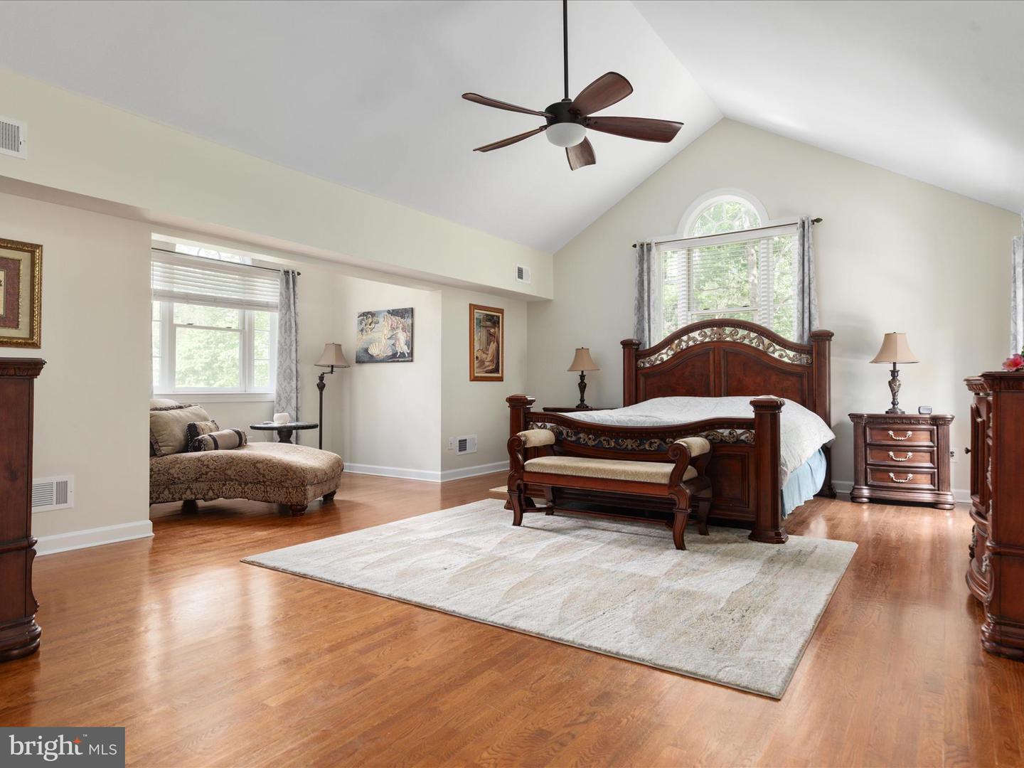 11905 HENDERSON CT, CLIFTON, Virginia 20124, 5 Bedrooms Bedrooms, ,4 BathroomsBathrooms,Residential,For sale,11905 HENDERSON CT,VAFX2240820 MLS # VAFX2240820