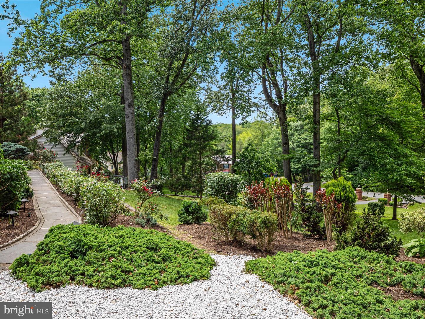 11905 HENDERSON CT, CLIFTON, Virginia 20124, 5 Bedrooms Bedrooms, ,4 BathroomsBathrooms,Residential,For sale,11905 HENDERSON CT,VAFX2240820 MLS # VAFX2240820