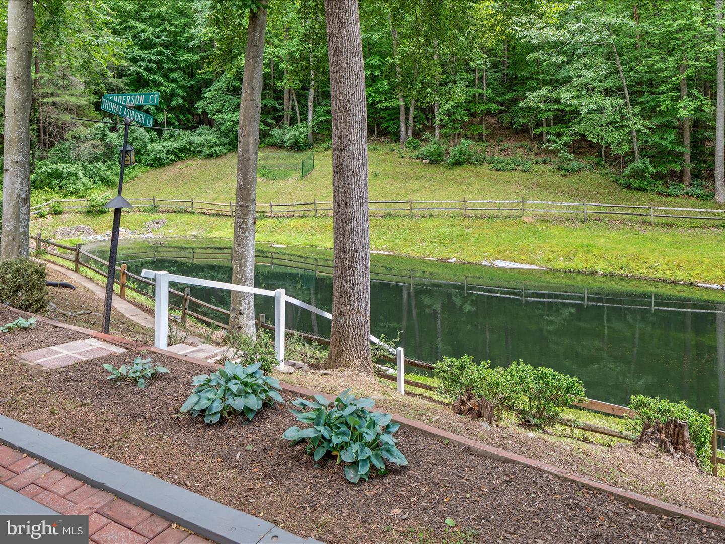 11905 HENDERSON CT, CLIFTON, Virginia 20124, 5 Bedrooms Bedrooms, ,4 BathroomsBathrooms,Residential,For sale,11905 HENDERSON CT,VAFX2240820 MLS # VAFX2240820