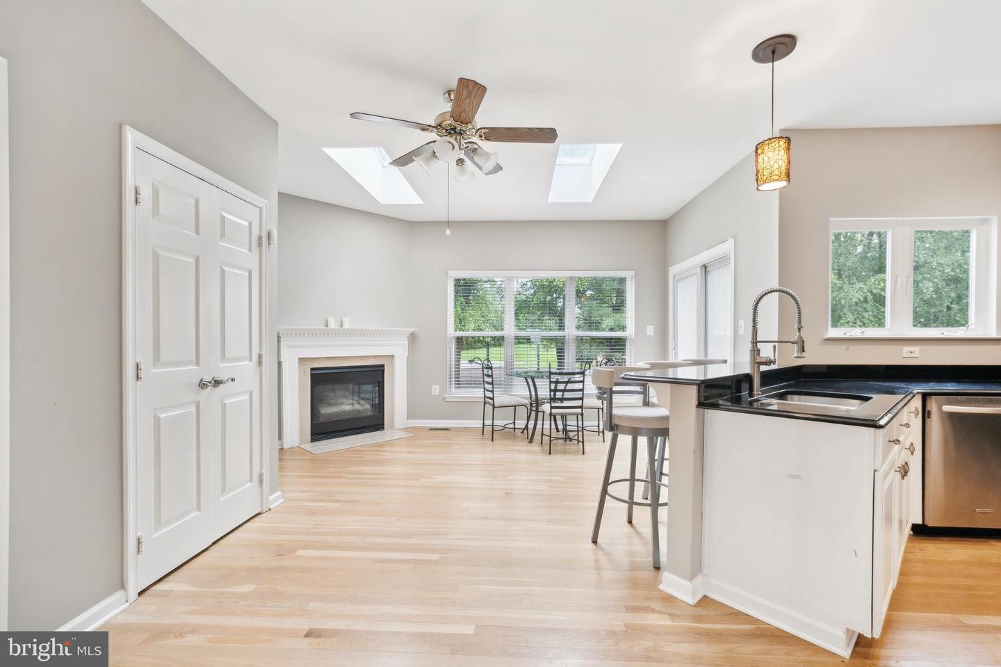 21219 MILLWOOD SQ, STERLING, Virginia 20165, 3 Bedrooms Bedrooms, ,3 BathroomsBathrooms,Residential,For sale,21219 MILLWOOD SQ,VALO2096498 MLS # VALO2096498
