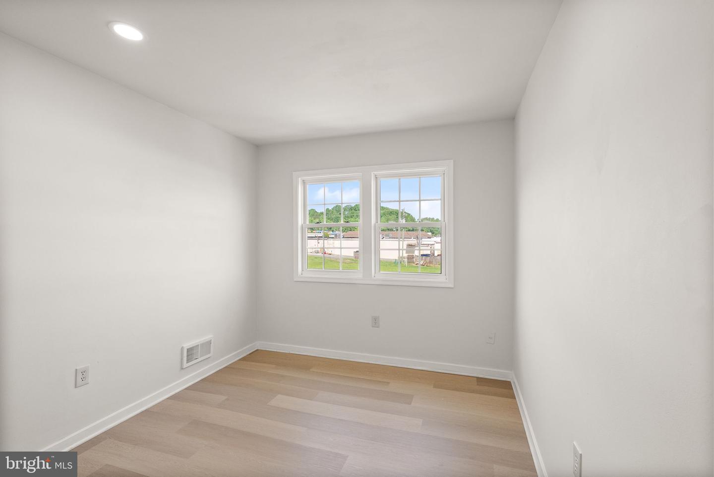 2532 SEDGEWICK PL, DUMFRIES, Virginia 22026, 3 Bedrooms Bedrooms, ,2 BathroomsBathrooms,Residential,For sale,2532 SEDGEWICK PL,VAPW2094744 MLS # VAPW2094744
