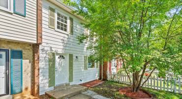 2532 SEDGEWICK PL, DUMFRIES, Virginia 22026, 3 Bedrooms Bedrooms, ,2 BathroomsBathrooms,Residential,For sale,2532 SEDGEWICK PL,VAPW2094744 MLS # VAPW2094744