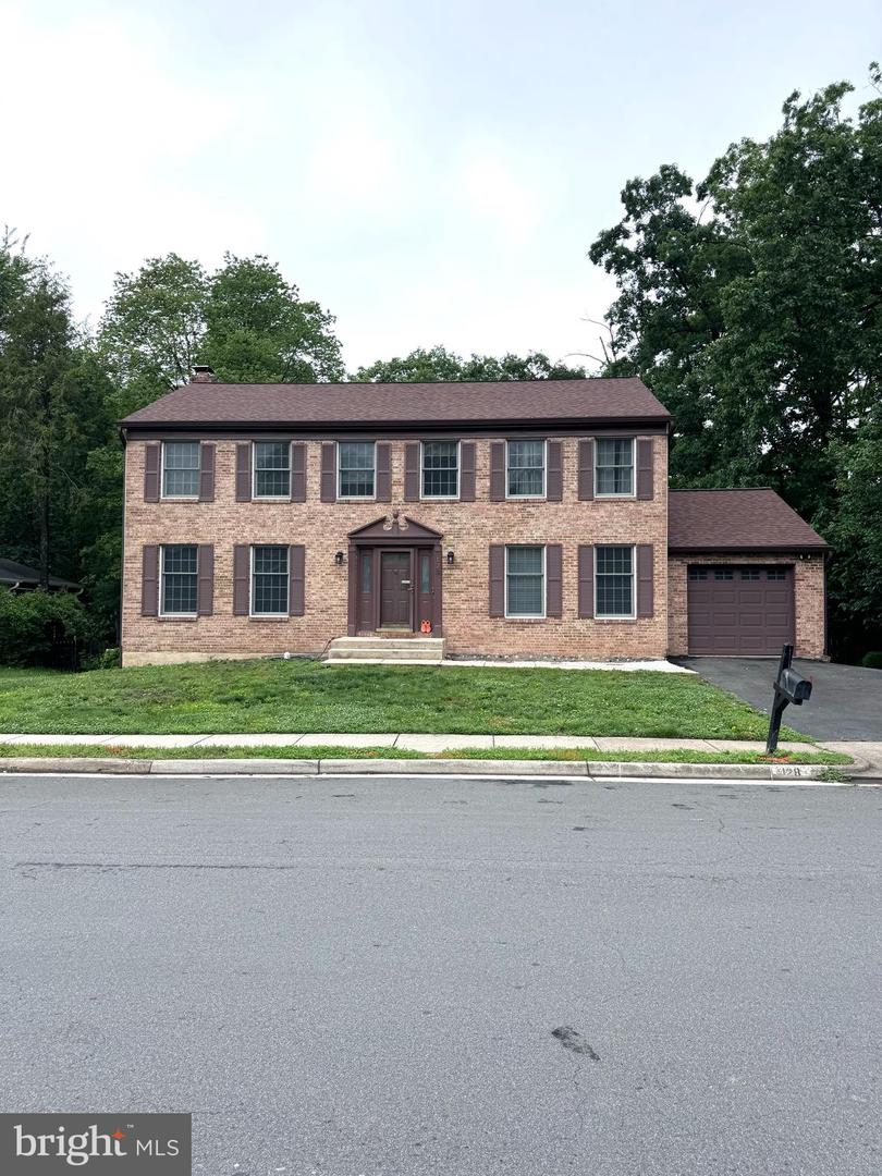 128 APPLEGATE DR, STERLING, Virginia 20164, 4 Bedrooms Bedrooms, ,2 BathroomsBathrooms,Residential,For sale,128 APPLEGATE DR,VALO2096616 MLS # VALO2096616