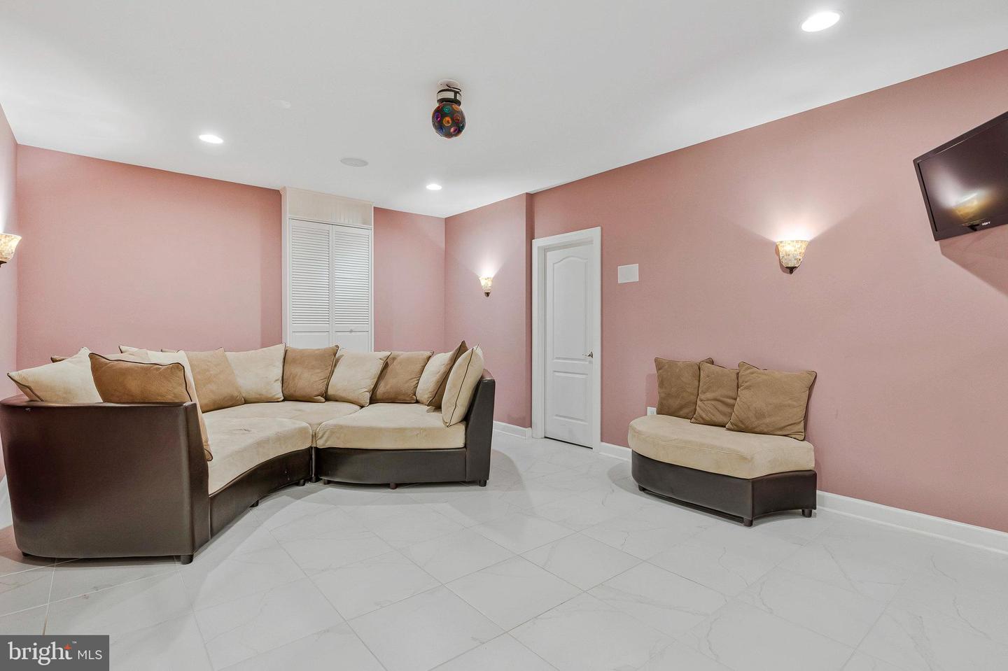 2115 SUNDRUM PL NE, LEESBURG, Virginia 20176, 5 Bedrooms Bedrooms, ,5 BathroomsBathrooms,Residential,For sale,2115 SUNDRUM PL NE,VALO2096652 MLS # VALO2096652