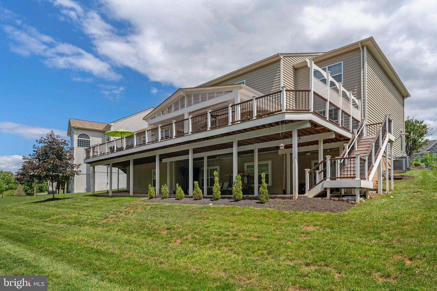2115 SUNDRUM PL NE, LEESBURG, Virginia 20176, 5 Bedrooms Bedrooms, ,5 BathroomsBathrooms,Residential,For sale,2115 SUNDRUM PL NE,VALO2096652 MLS # VALO2096652