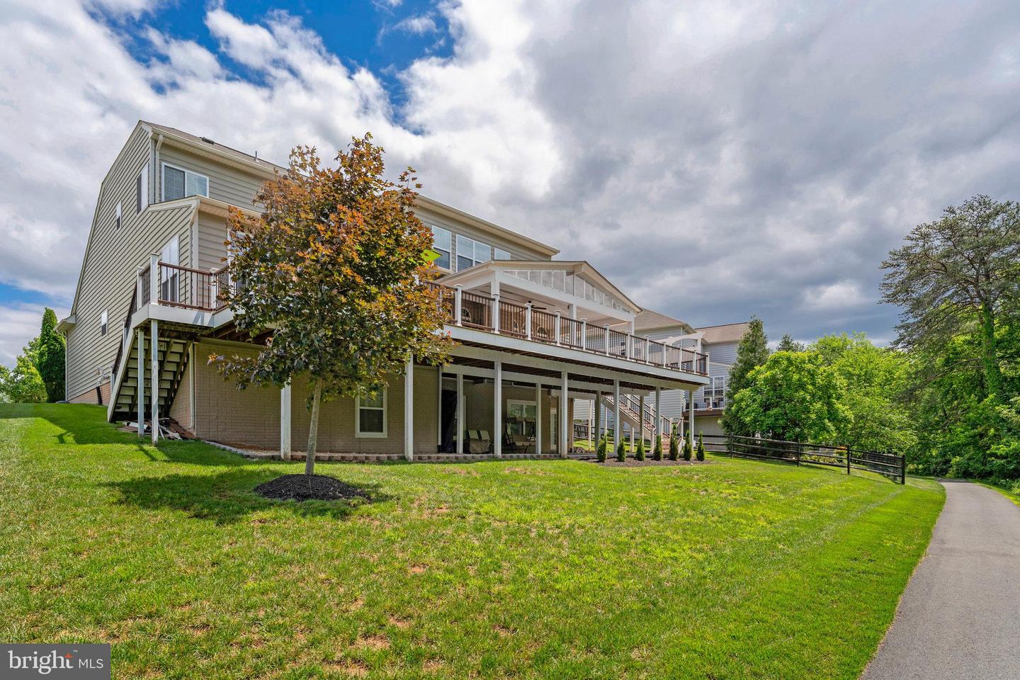 2115 SUNDRUM PL NE, LEESBURG, Virginia 20176, 5 Bedrooms Bedrooms, ,5 BathroomsBathrooms,Residential,For sale,2115 SUNDRUM PL NE,VALO2096652 MLS # VALO2096652