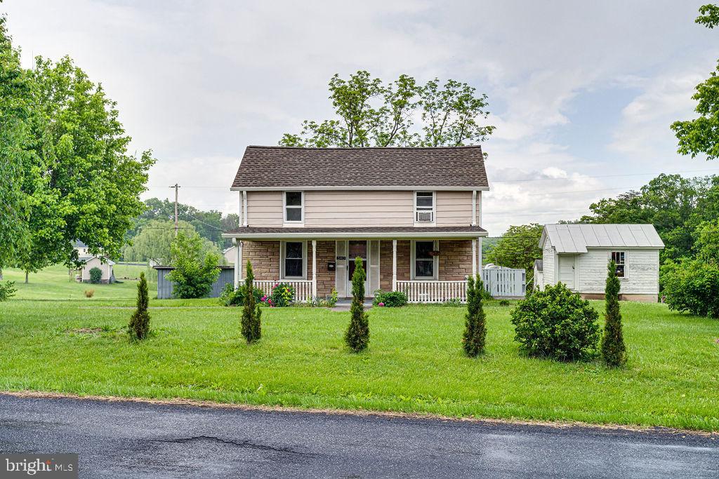 340 ANDREWS RD, STRASBURG, Virginia 22657, 3 Bedrooms Bedrooms, ,1 BathroomBathrooms,Residential,For sale,340 ANDREWS RD,VAWR2011202 MLS # VAWR2011202