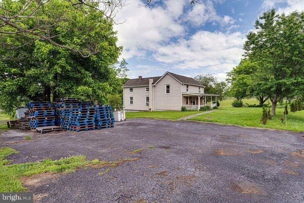 340 ANDREWS RD, STRASBURG, Virginia 22657, 3 Bedrooms Bedrooms, ,1 BathroomBathrooms,Residential,For sale,340 ANDREWS RD,VAWR2011202 MLS # VAWR2011202