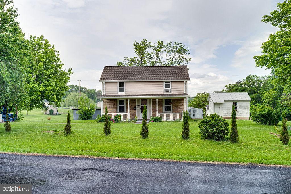 340 ANDREWS RD, STRASBURG, Virginia 22657, 3 Bedrooms Bedrooms, ,1 BathroomBathrooms,Residential,For sale,340 ANDREWS RD,VAWR2011202 MLS # VAWR2011202