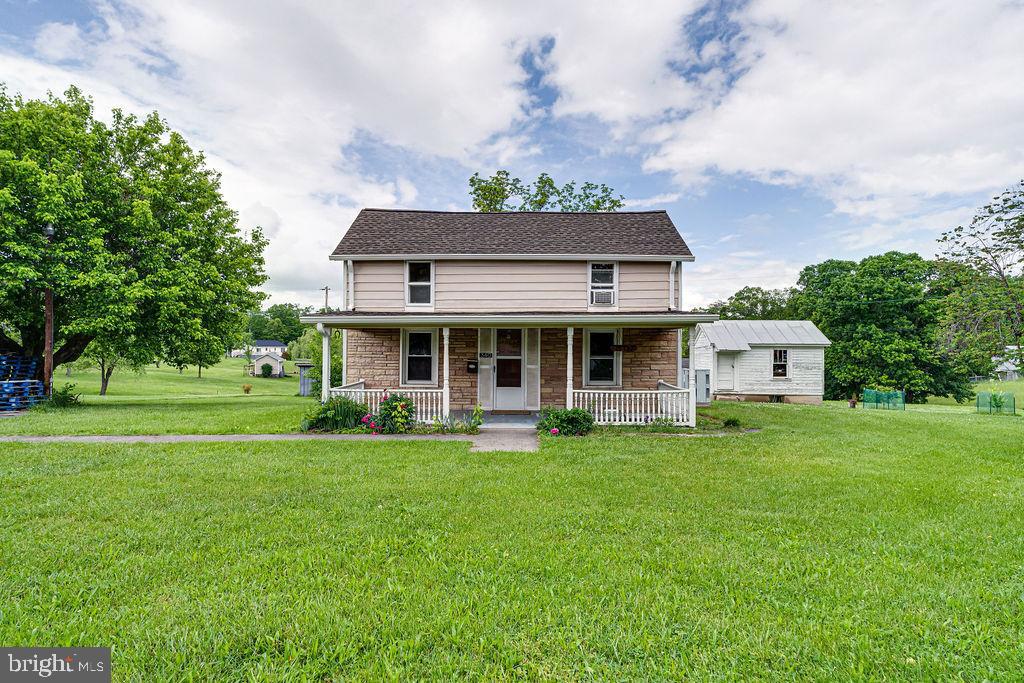 340 ANDREWS RD, STRASBURG, Virginia 22657, 3 Bedrooms Bedrooms, ,1 BathroomBathrooms,Residential,For sale,340 ANDREWS RD,VAWR2011202 MLS # VAWR2011202