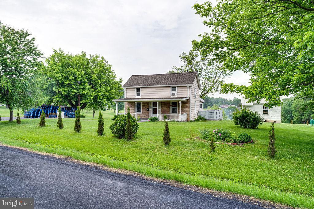 340 ANDREWS RD, STRASBURG, Virginia 22657, 3 Bedrooms Bedrooms, ,1 BathroomBathrooms,Residential,For sale,340 ANDREWS RD,VAWR2011202 MLS # VAWR2011202