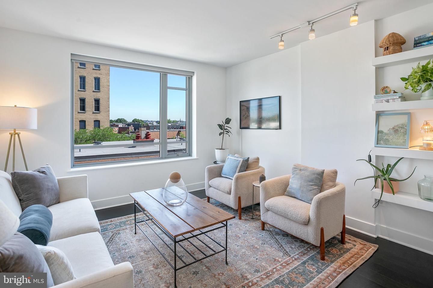 1311 13TH ST NW #503, WASHINGTON, District Of Columbia 20005, 1 Bedroom Bedrooms, ,1 BathroomBathrooms,Residential,For sale,1311 13TH ST NW #503,DCDC2201422 MLS # DCDC2201422