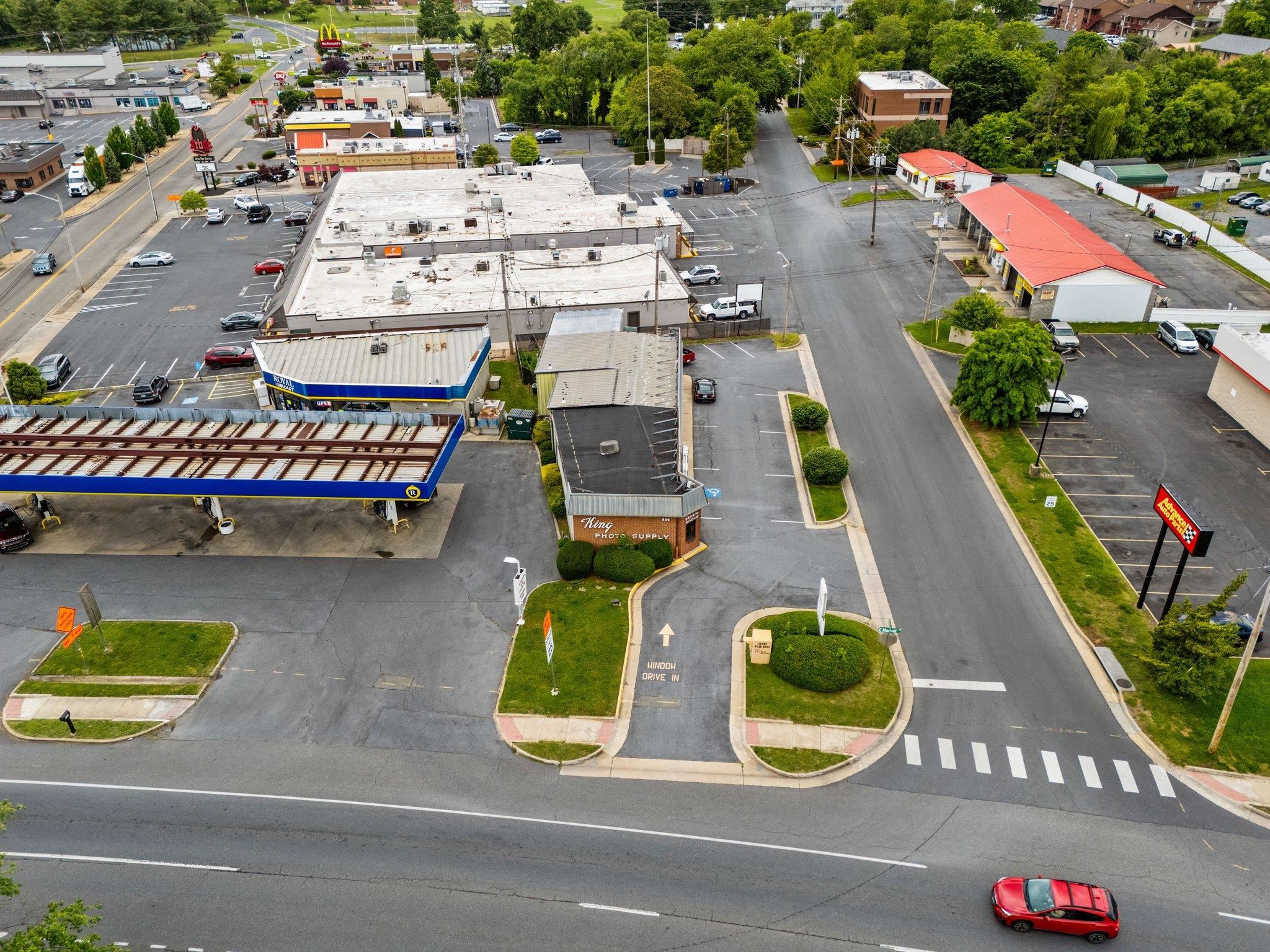 889 E MARKET ST, HARRISONBURG, Virginia 22801, ,Commercial,889 E MARKET ST,665057 MLS # 665057
