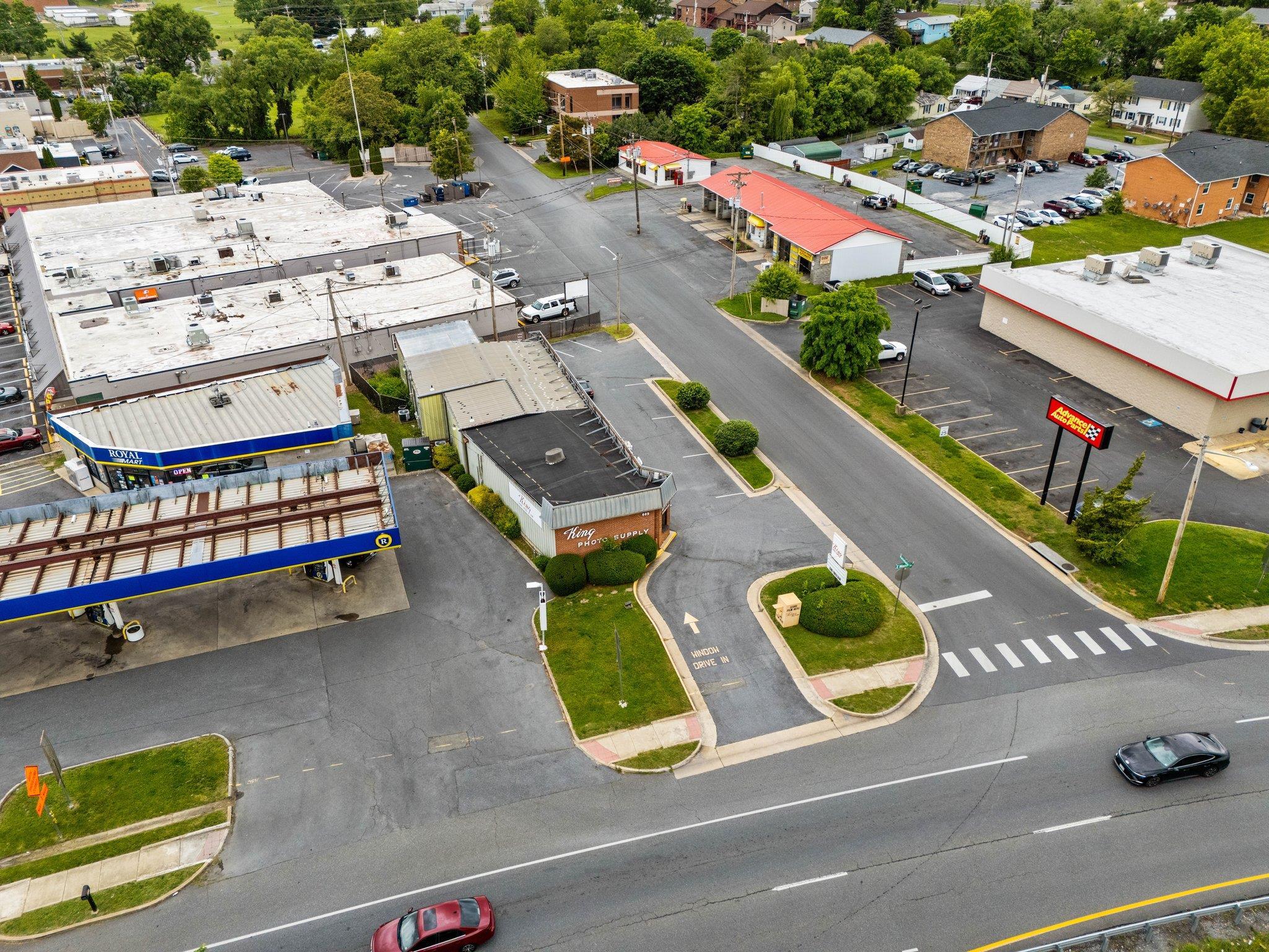 889 E MARKET ST, HARRISONBURG, Virginia 22801, ,Commercial,889 E MARKET ST,665057 MLS # 665057