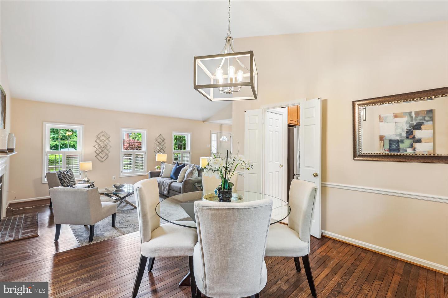 2032 FRANKLIN CLUSTER CT, FALLS CHURCH, Virginia 22043, 4 Bedrooms Bedrooms, ,3 BathroomsBathrooms,Residential,For sale,2032 FRANKLIN CLUSTER CT,VAFX2241916 MLS # VAFX2241916