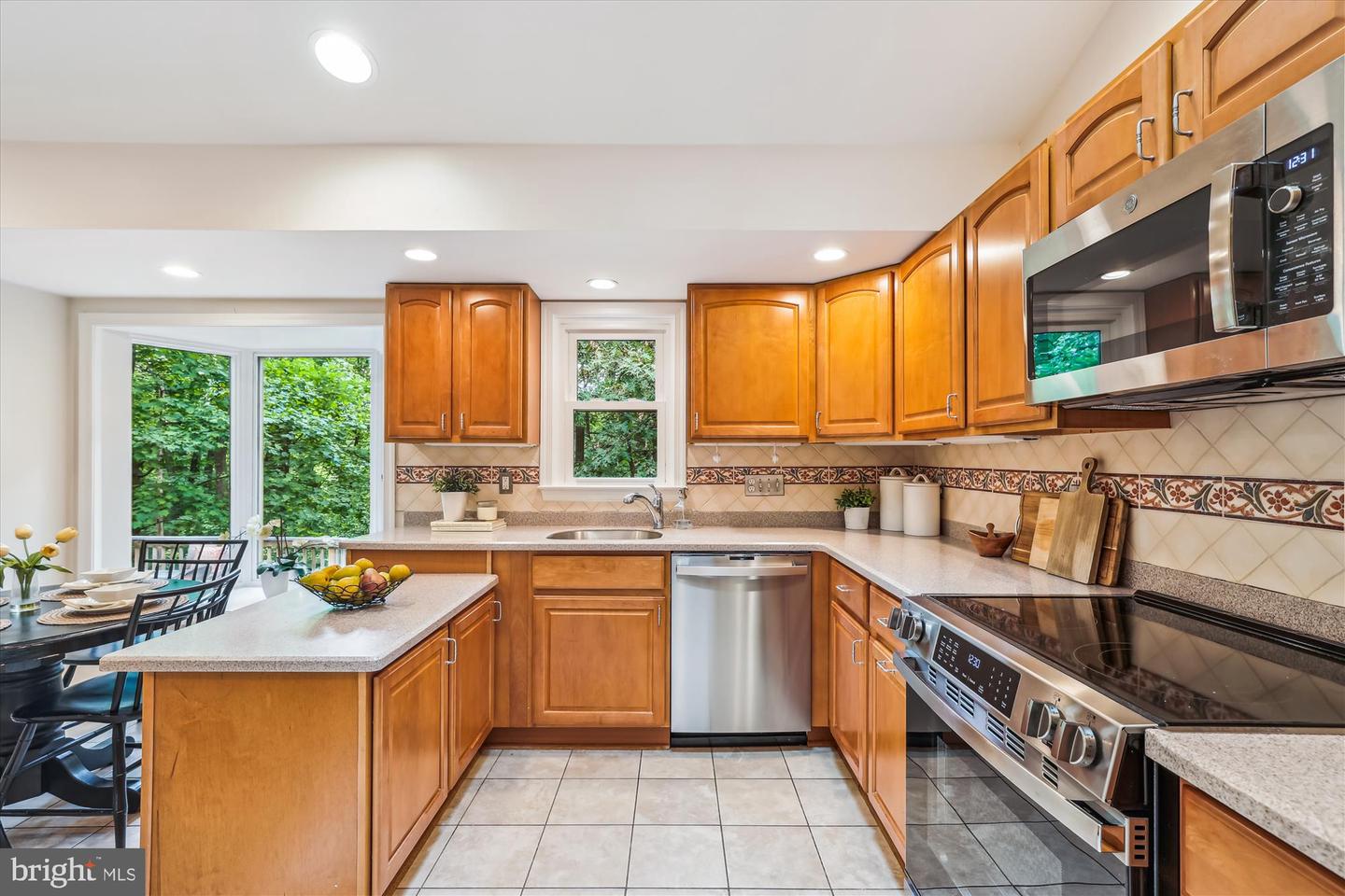 2032 FRANKLIN CLUSTER CT, FALLS CHURCH, Virginia 22043, 4 Bedrooms Bedrooms, ,3 BathroomsBathrooms,Residential,For sale,2032 FRANKLIN CLUSTER CT,VAFX2241916 MLS # VAFX2241916