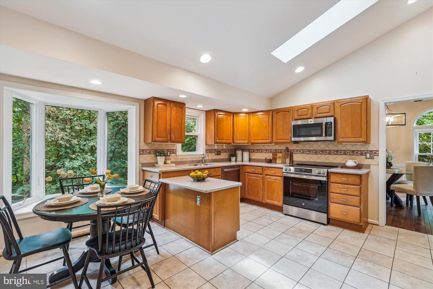 2032 FRANKLIN CLUSTER CT, FALLS CHURCH, Virginia 22043, 4 Bedrooms Bedrooms, ,3 BathroomsBathrooms,Residential,For sale,2032 FRANKLIN CLUSTER CT,VAFX2241916 MLS # VAFX2241916