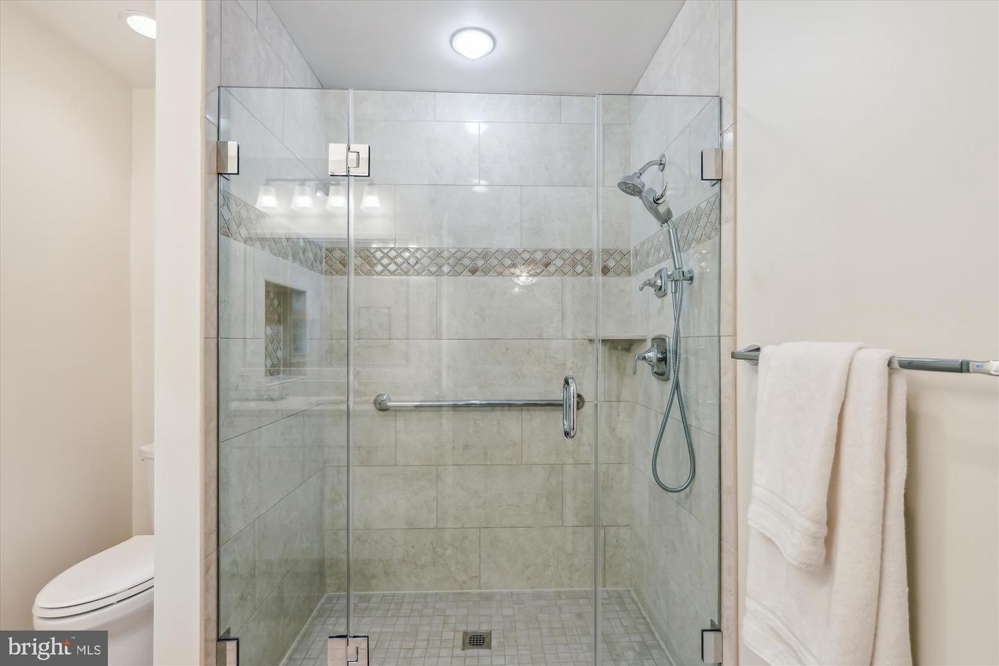 2032 FRANKLIN CLUSTER CT, FALLS CHURCH, Virginia 22043, 4 Bedrooms Bedrooms, ,3 BathroomsBathrooms,Residential,For sale,2032 FRANKLIN CLUSTER CT,VAFX2241916 MLS # VAFX2241916