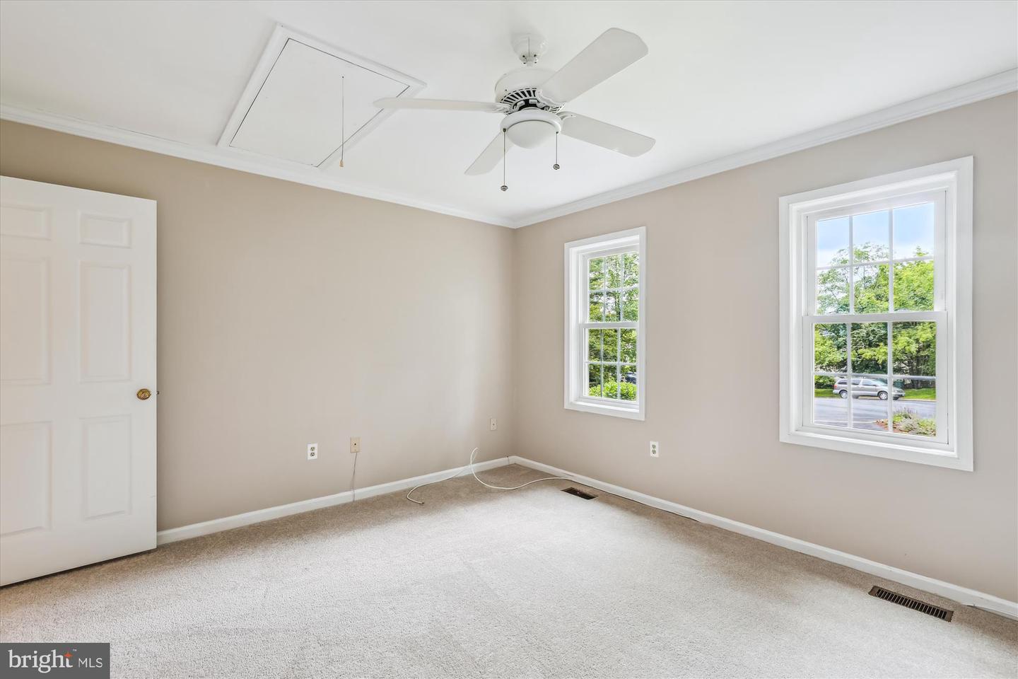 2032 FRANKLIN CLUSTER CT, FALLS CHURCH, Virginia 22043, 4 Bedrooms Bedrooms, ,3 BathroomsBathrooms,Residential,For sale,2032 FRANKLIN CLUSTER CT,VAFX2241916 MLS # VAFX2241916