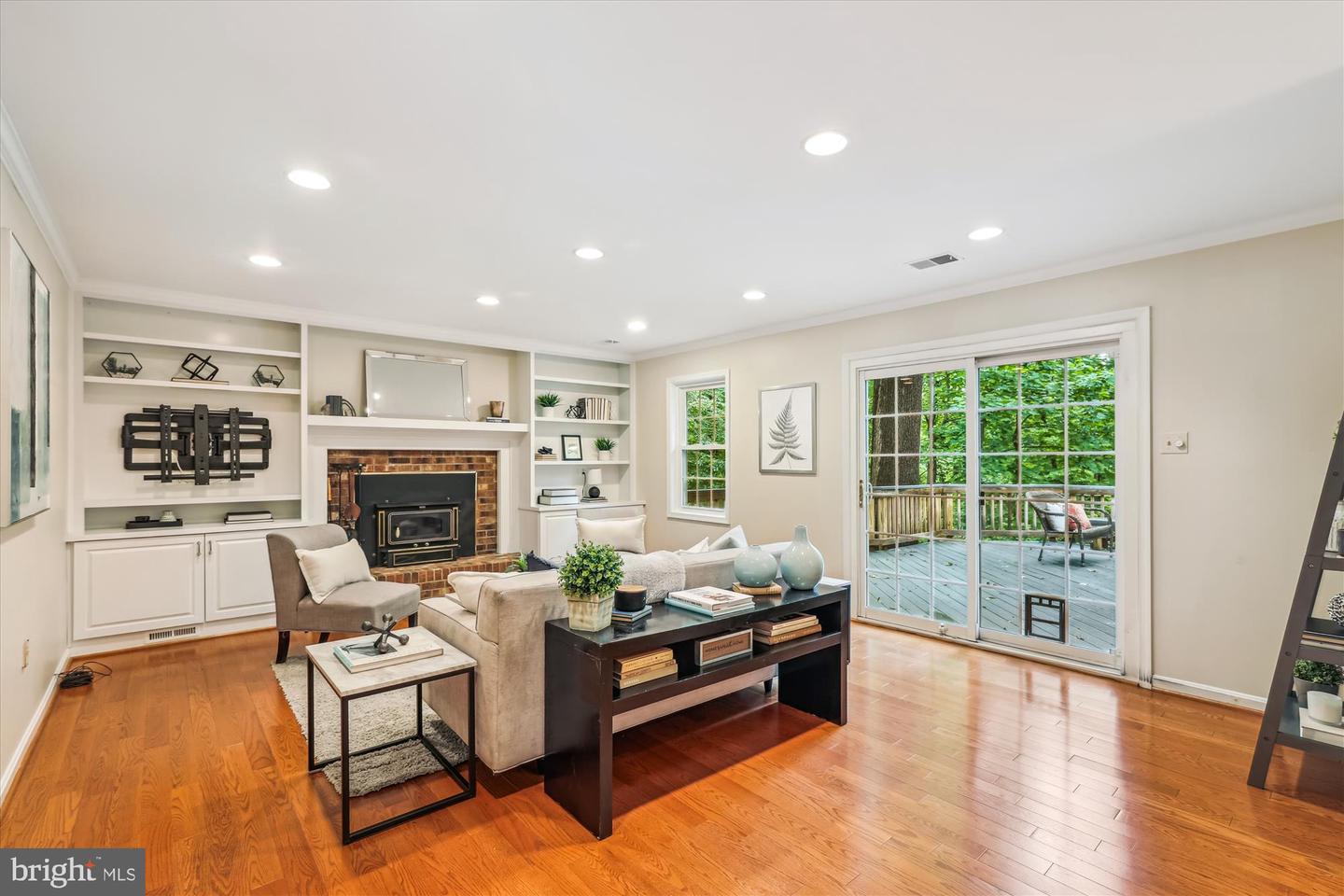 2032 FRANKLIN CLUSTER CT, FALLS CHURCH, Virginia 22043, 4 Bedrooms Bedrooms, ,3 BathroomsBathrooms,Residential,For sale,2032 FRANKLIN CLUSTER CT,VAFX2241916 MLS # VAFX2241916