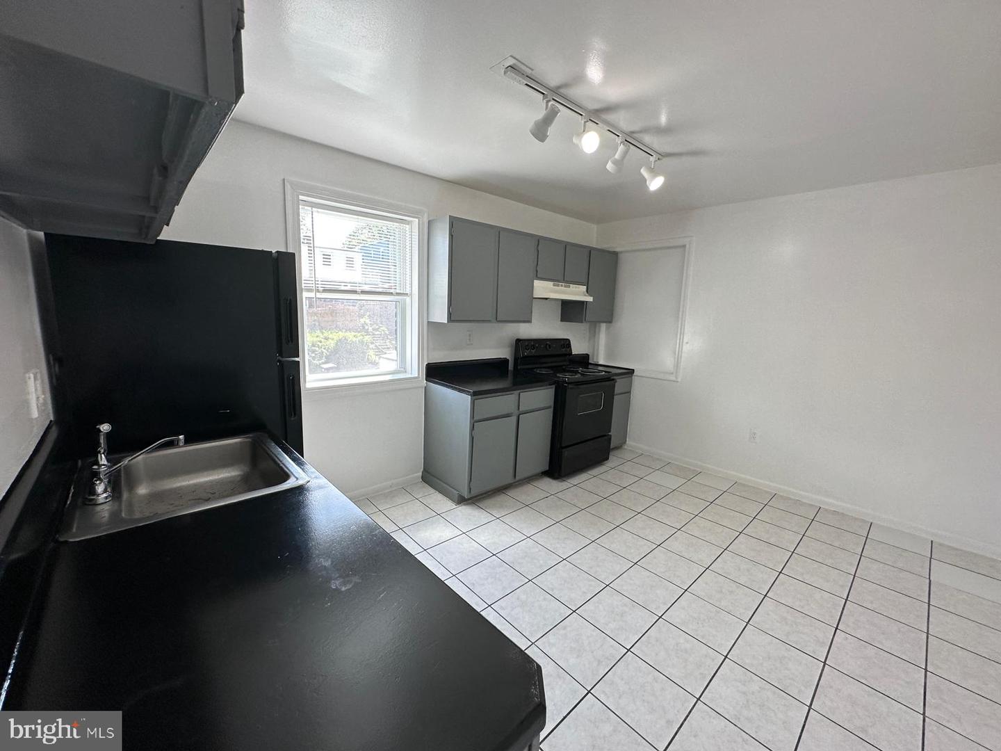 120 DANBURY ST SW #120-C, WASHINGTON, District Of Columbia 20032, 3 Bedrooms Bedrooms, ,2 BathroomsBathrooms,Residential,For sale,120 DANBURY ST SW #120-C,DCDC2201808 MLS # DCDC2201808